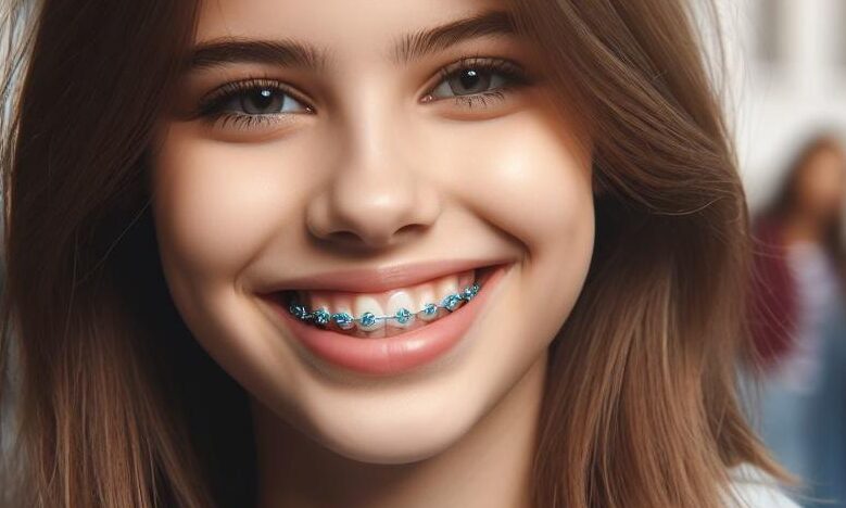 Dziewczyna z założonym aparatem na zęby